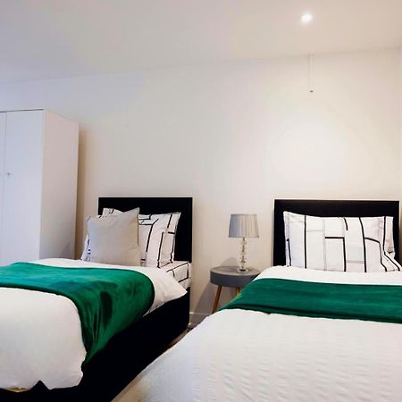 2 Bedrooms -Parking-Very Spacious-Wifi London Luaran gambar