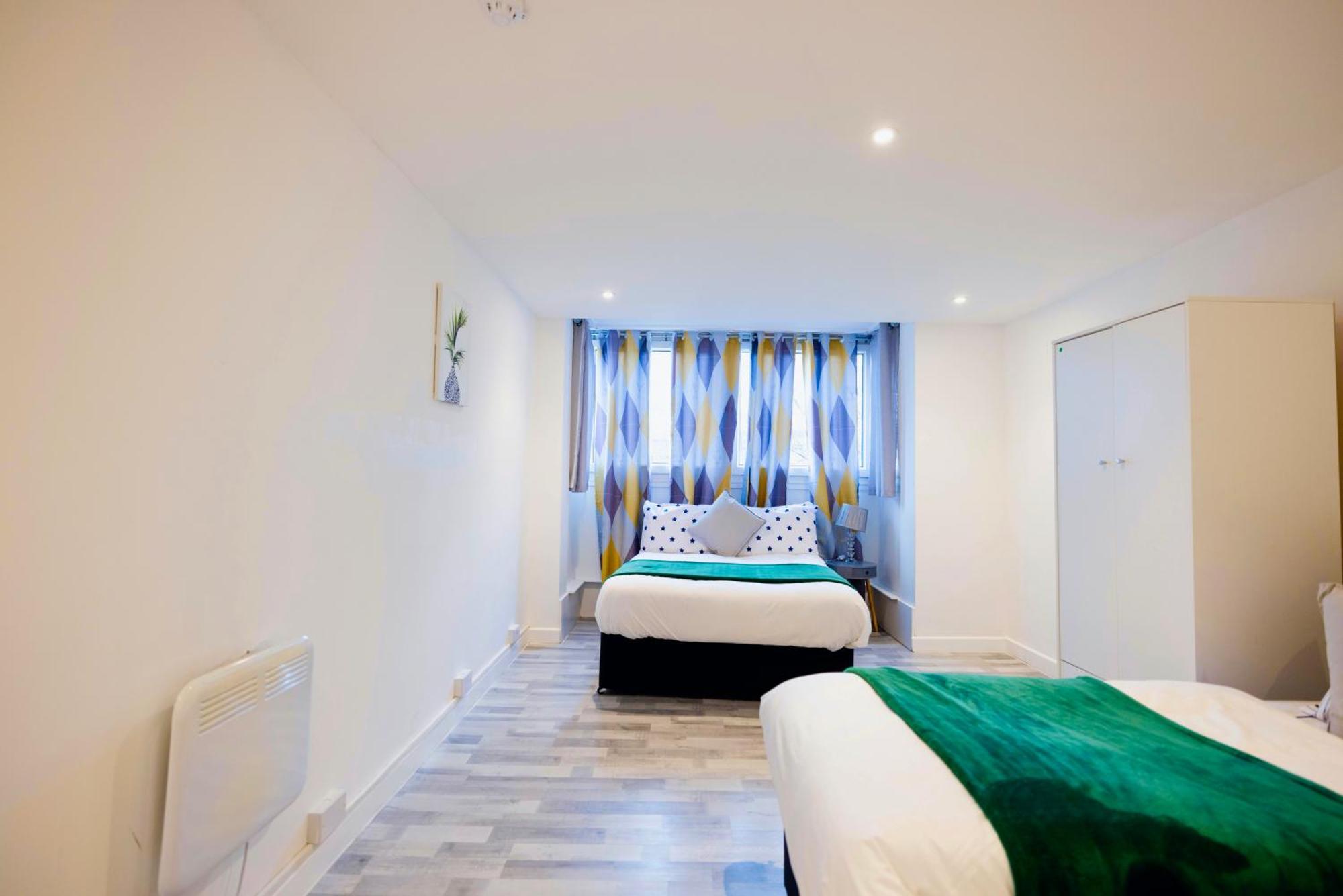 2 Bedrooms -Parking-Very Spacious-Wifi London Luaran gambar